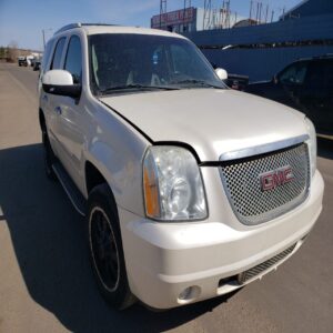 2011 YUKON DENALI front