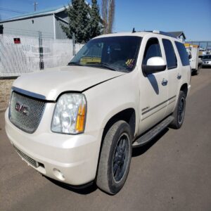 2011 YUKON DENALI front
