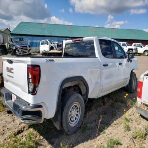 2023 SIERRA 1500 side view